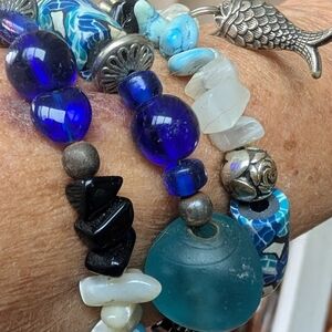 Wrap Around Turquoise Beaded Bracelet With Fish Charm